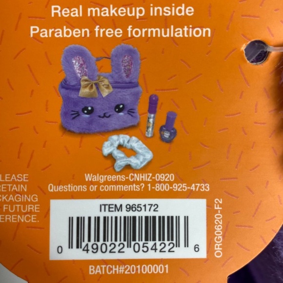 NWT Kids FuRever Friends MakeUp & Accessory Bag. - Picture 13 of 13